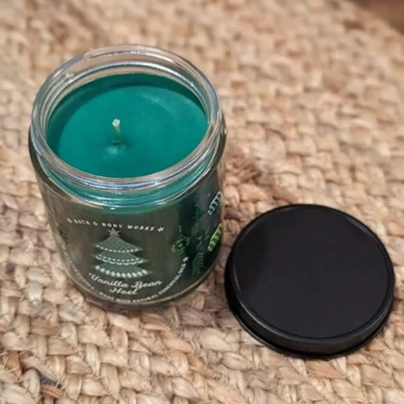 NEW Bath & Body Works Vanilla Bean Noel 7oz Mason Single Wick Candle Winter - Picture 2 of 3